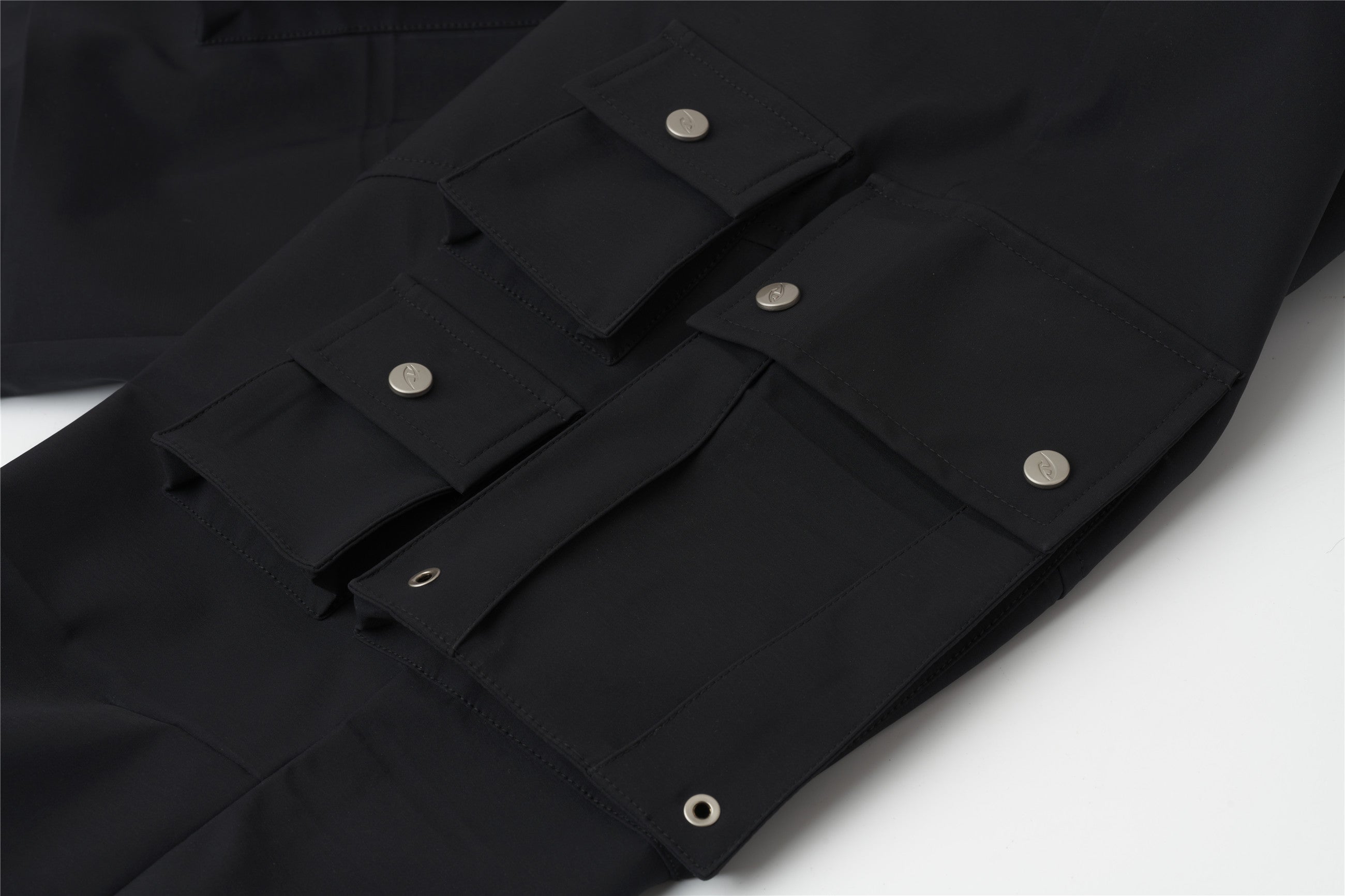 Multi-pockets Bullet Bootcut Pants
