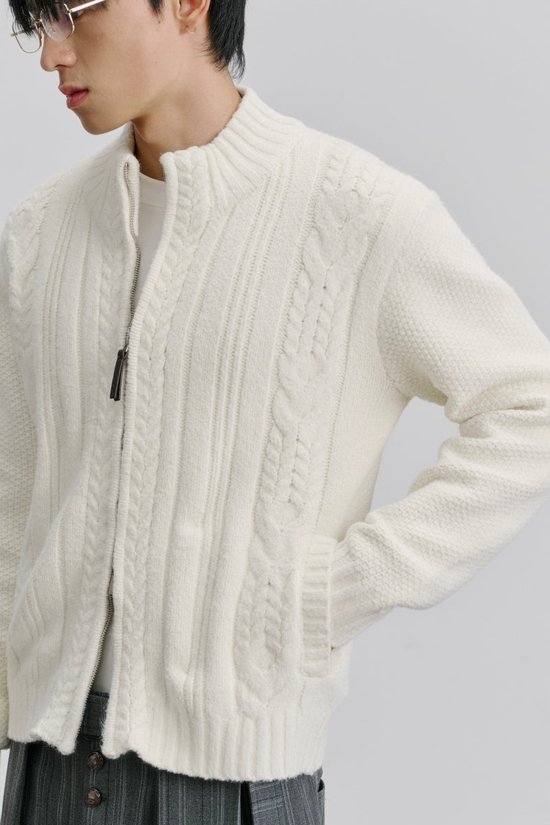 CATSSTAC Ridge Chunky Cable-Knit Zip-Up Cardigan