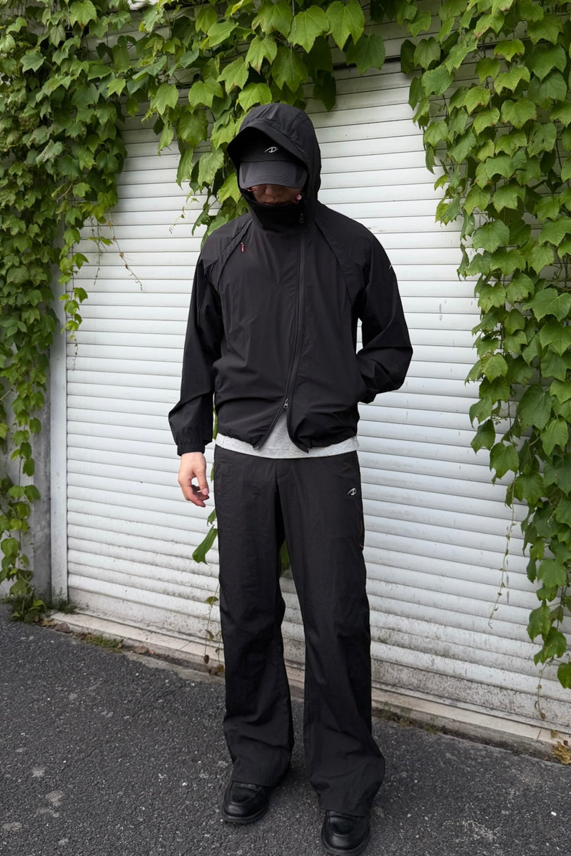 CATSSTAC Cool-to-the-touch, UV-protective shirt with diagonal zippers