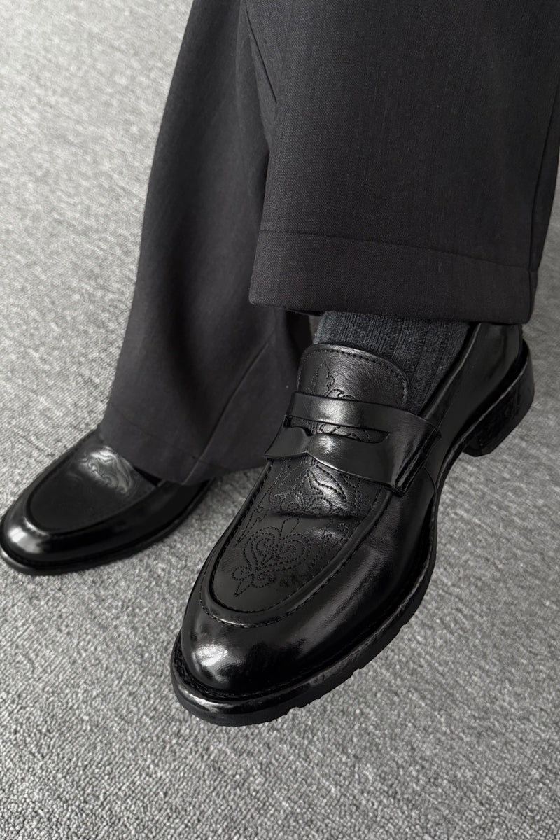 CATSSTAC  Washed horsehide loafers with iris embroidery