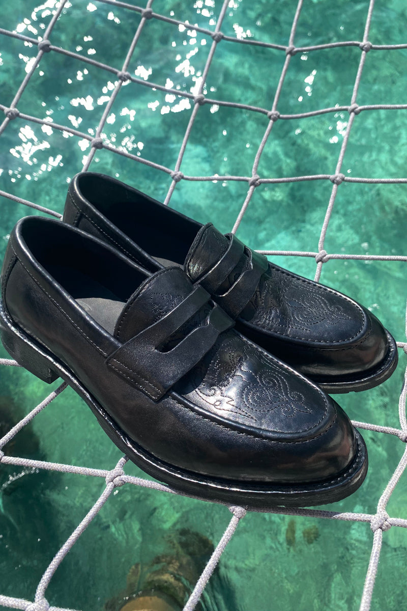 CATSSTAC  Washed horsehide loafers with iris embroidery