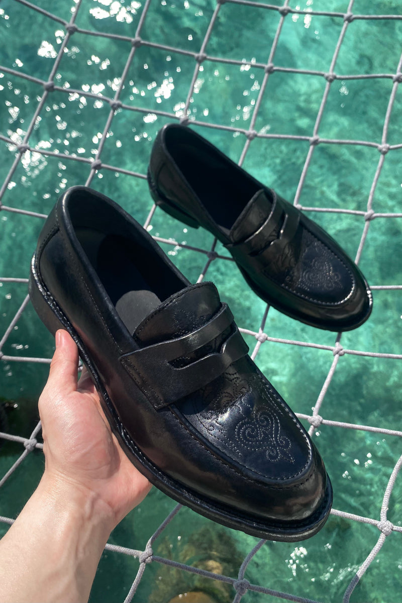 CATSSTAC  Washed horsehide loafers with iris embroidery
