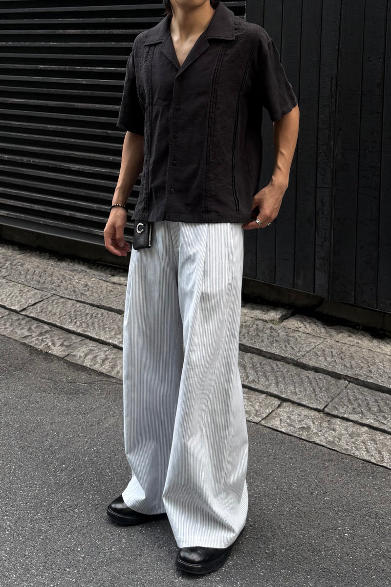 CATSSTAC Embroidered Pleated Short-Sleeve Shirt