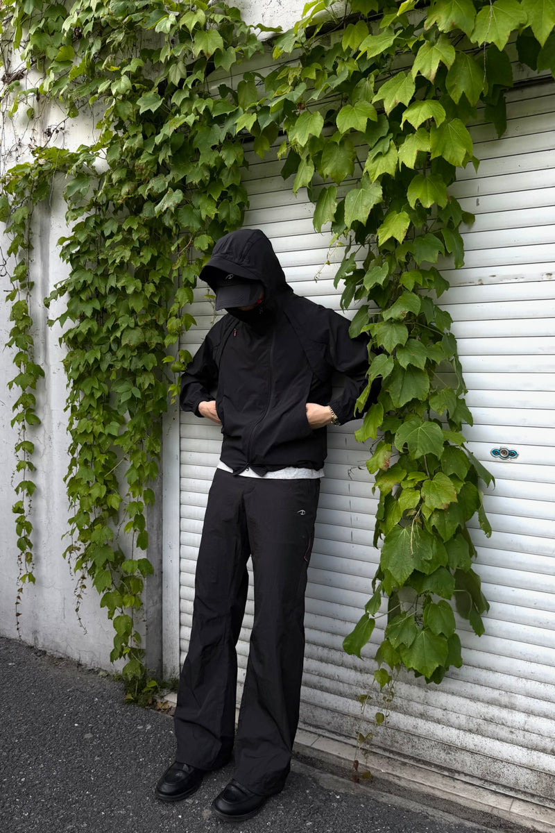 CATSSTAC Cool-to-the-touch, UV-protective shirt with diagonal zippers