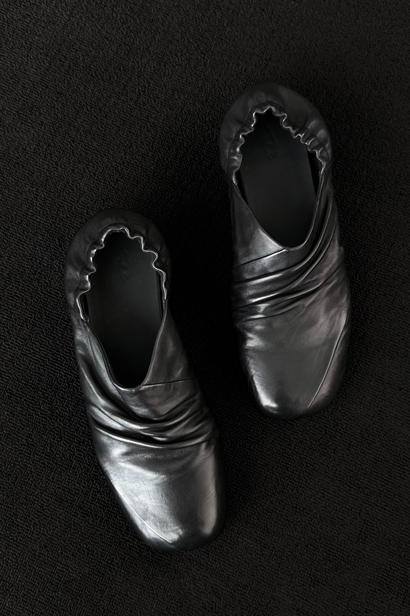CATSSTAC Prussia Pleated Washed Horse Leather Slip-On Shoes