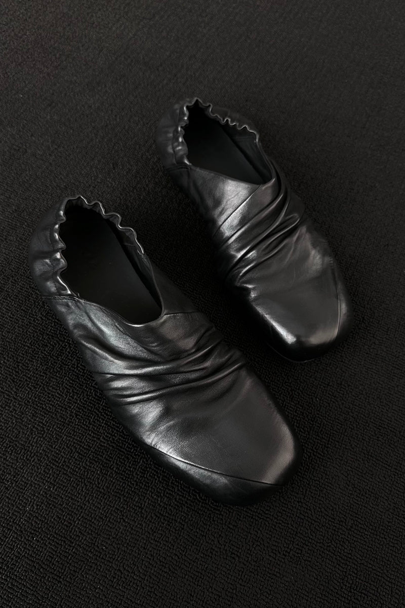 CATSSTAC Prussia Pleated Washed Horse Leather Slip-On Shoes